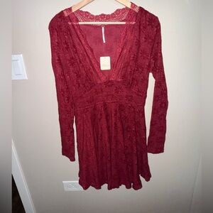 Free people Chic Long Sleeve Burgundy Lace Dress